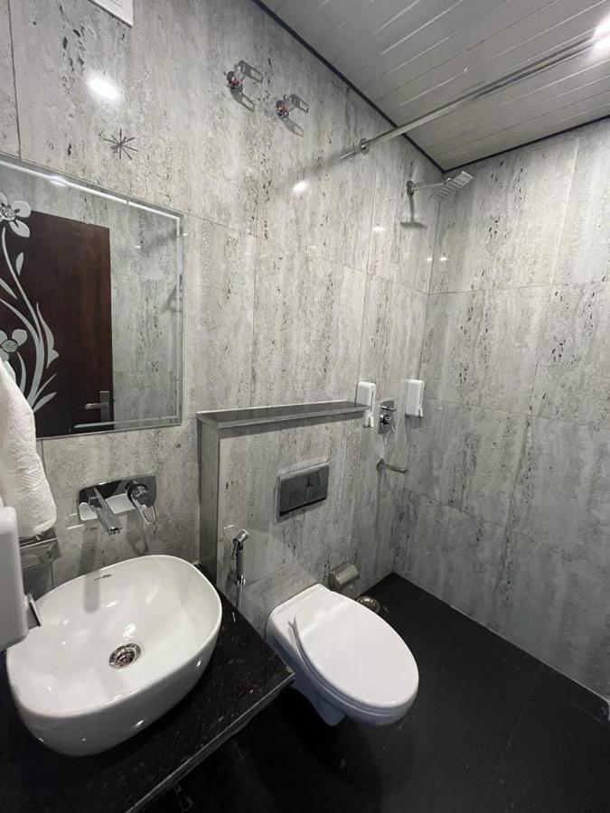 Hog - House Of Gypsy Hostel Risikés Kültér fotó